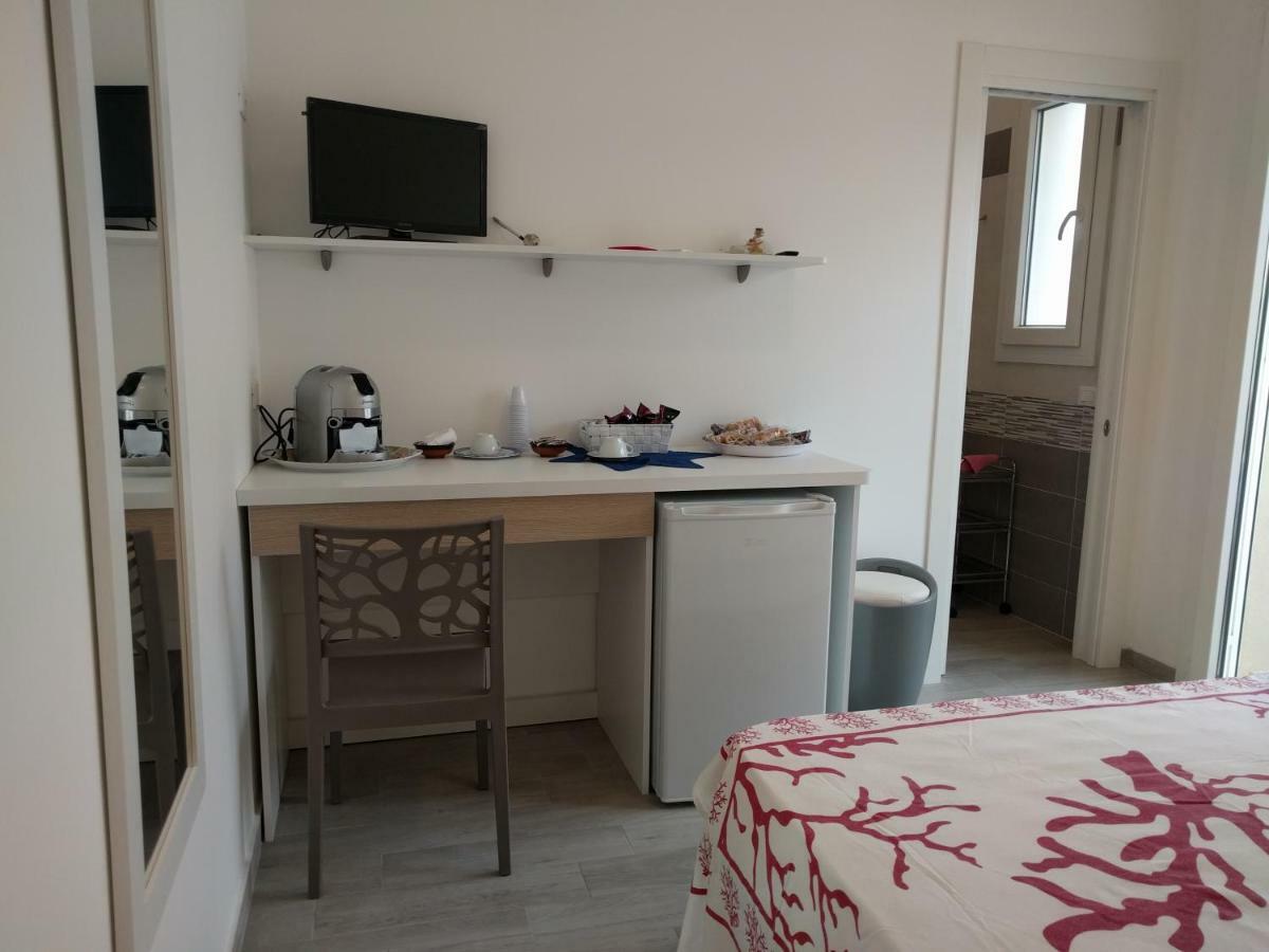 Camere Mare Manu 포르토 세자레오 외부 사진